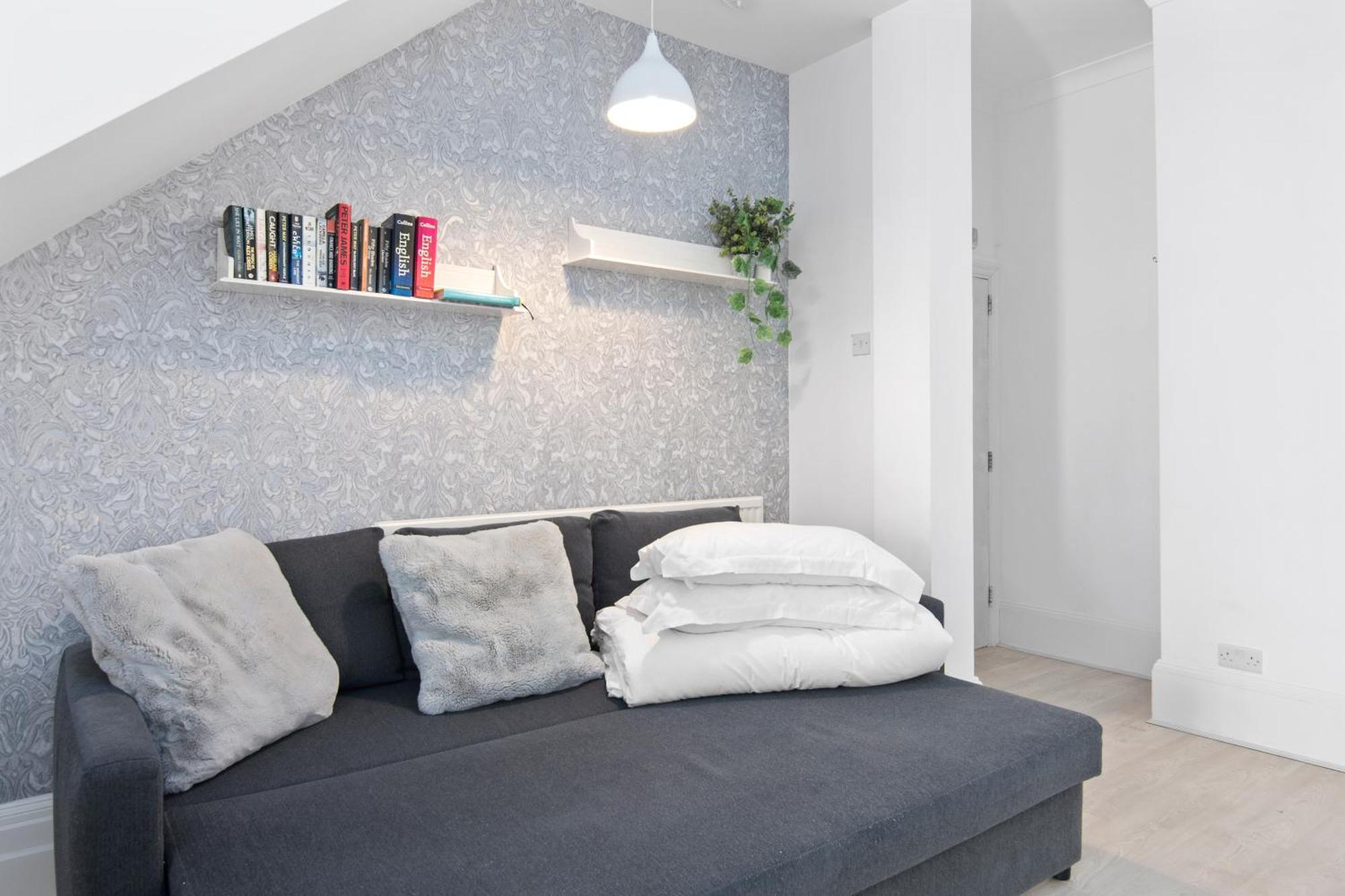 The Roost Group - Stylish Apartments Грейвсенд Номер фото