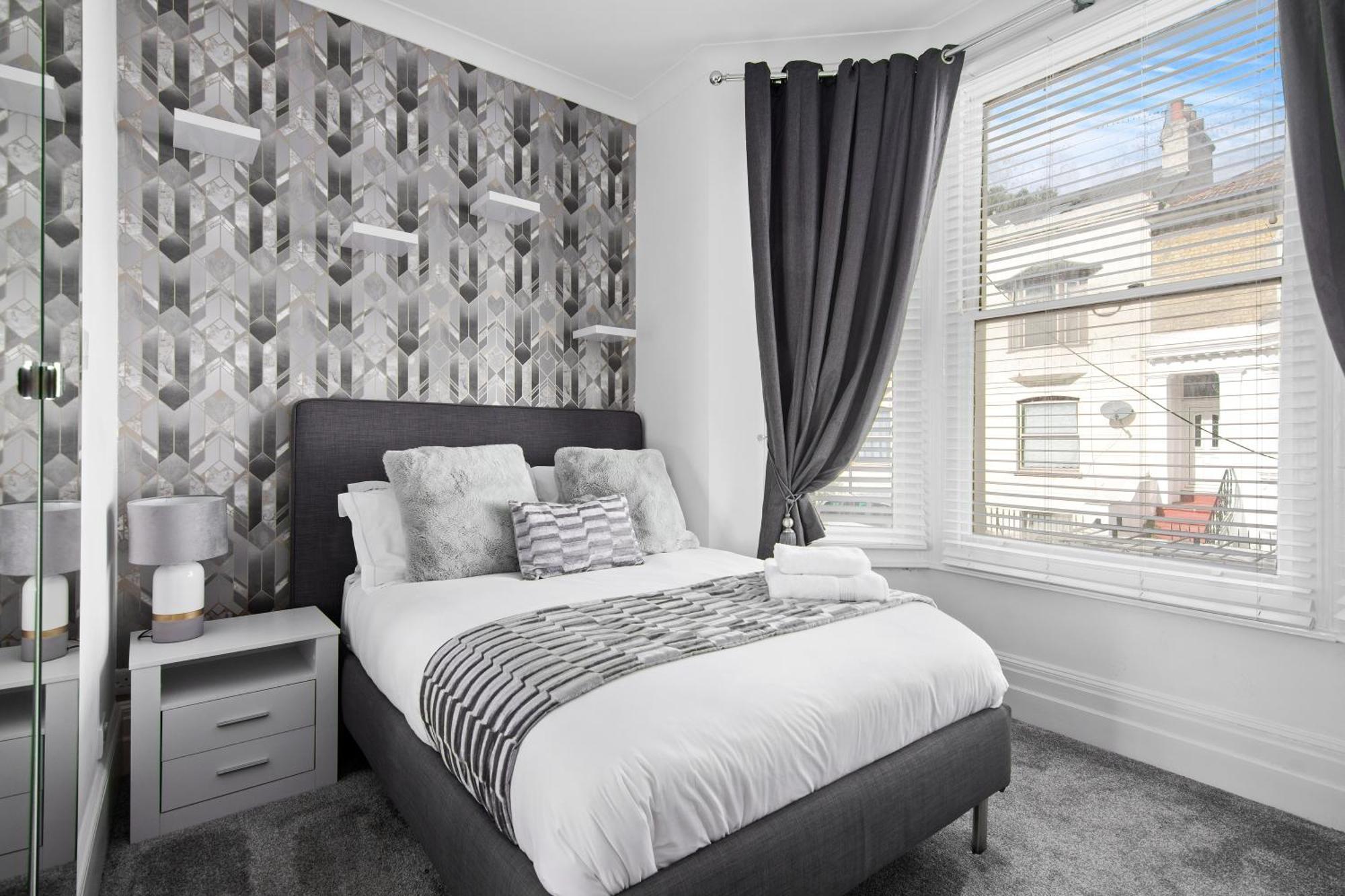 The Roost Group - Stylish Apartments Грейвсенд Номер фото