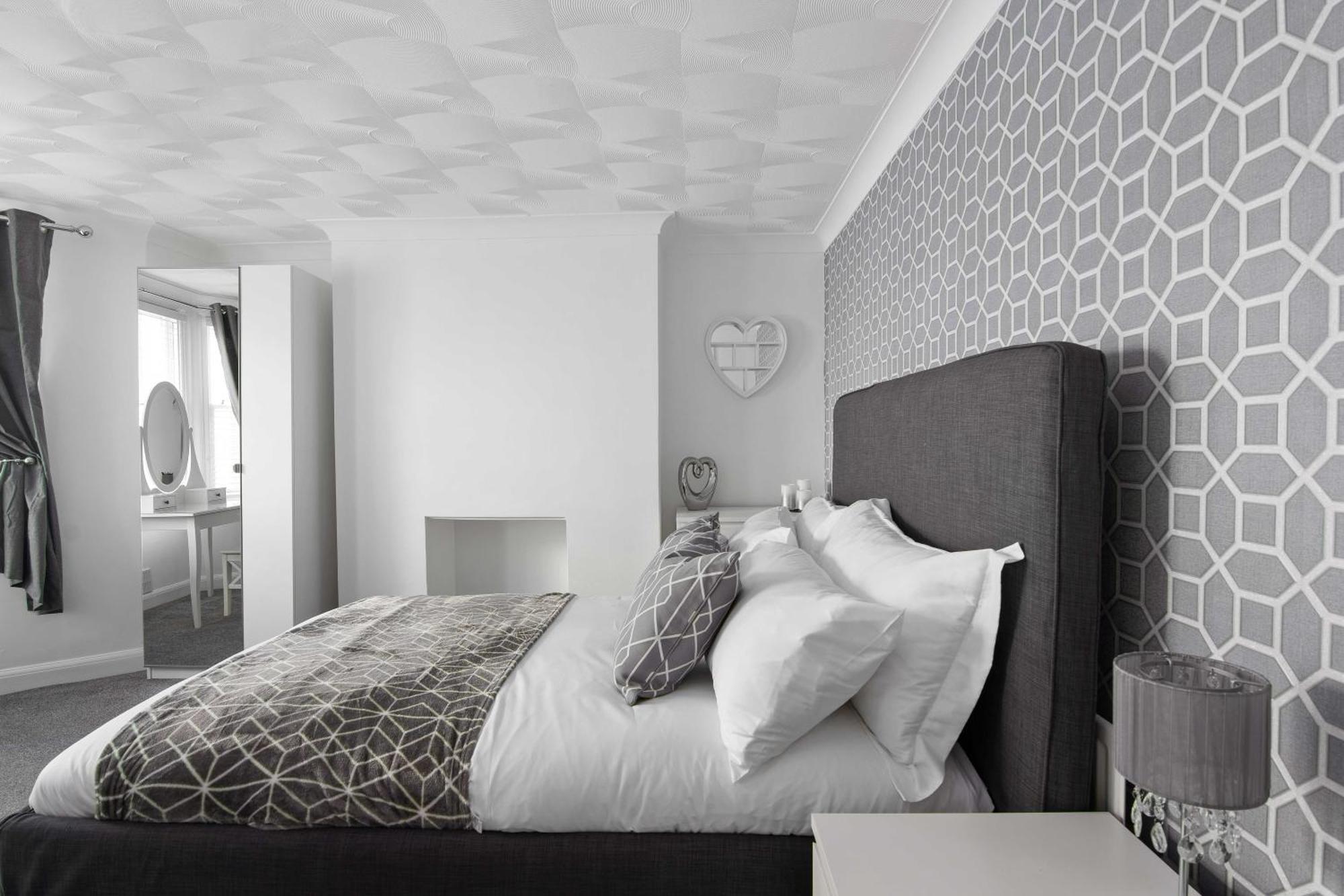 The Roost Group - Stylish Apartments Грейвсенд Номер фото
